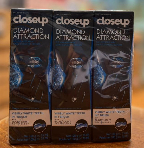 خمیر دندان کلوزآپ